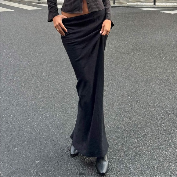 Princess Polly Jodie Maxi Skirt Petite - Picture 1 of 3